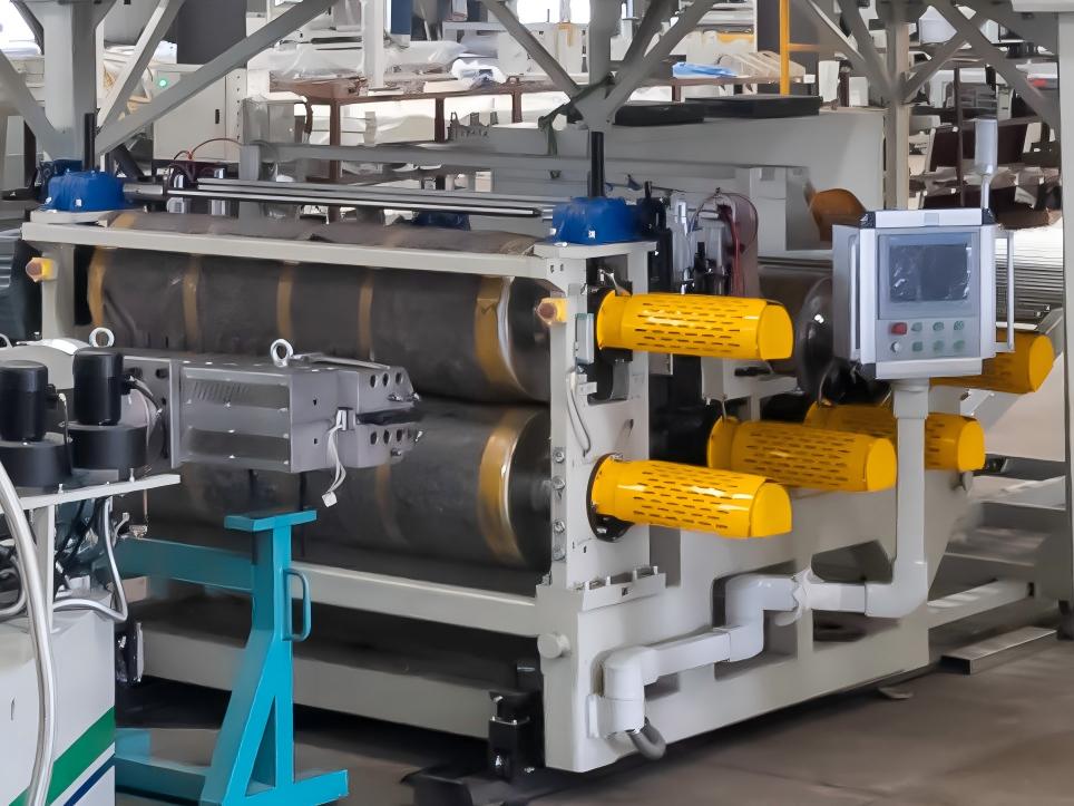 Stone Plastic Composite Flooring Machine